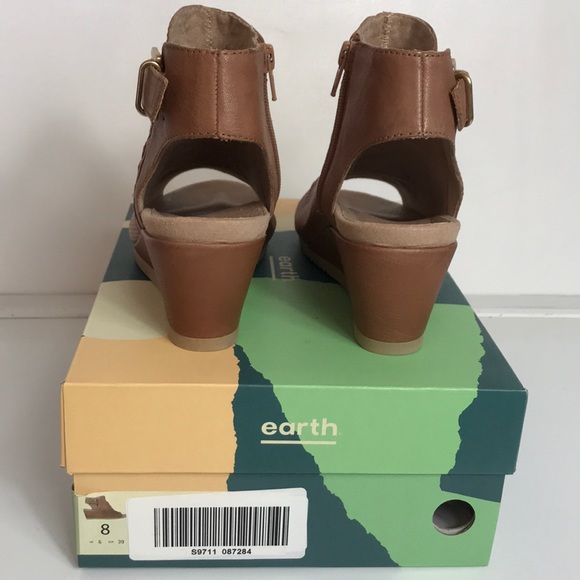 Earth Attalea Bonaire Whipstitch Leather Wedge - Picture 6 of 7